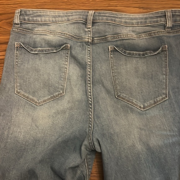 Women’s light blue shorts - Picture 4 of 5